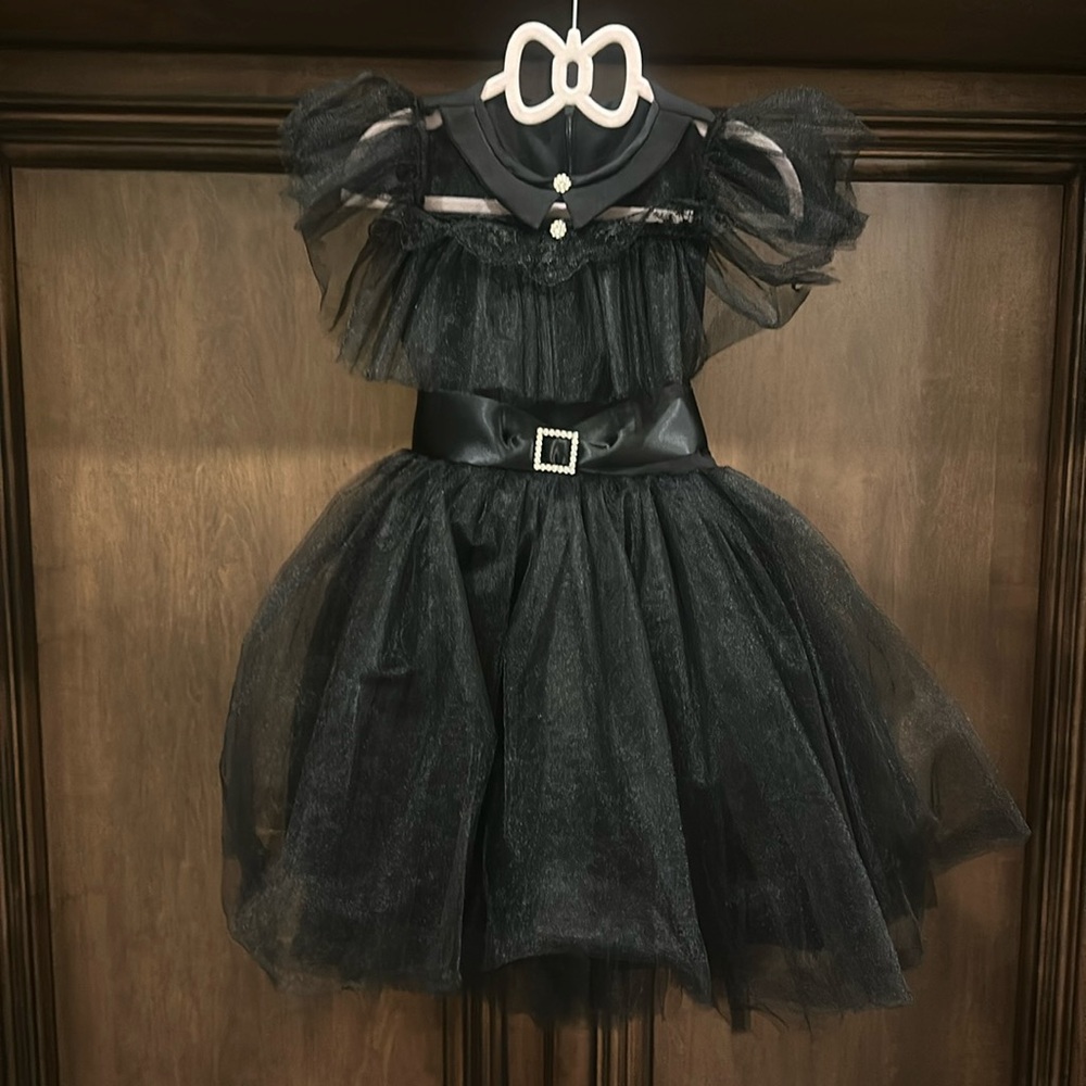 Little girls Wednesday Adam’s costume
